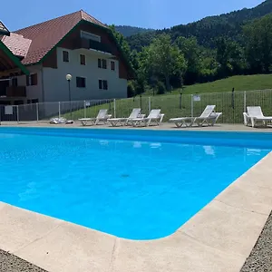 https://petit-cocon-entre-lac-golf-et-montagnes-proche-dannecy.hotels-rhonealpes.com